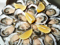 生で食べるカキ
